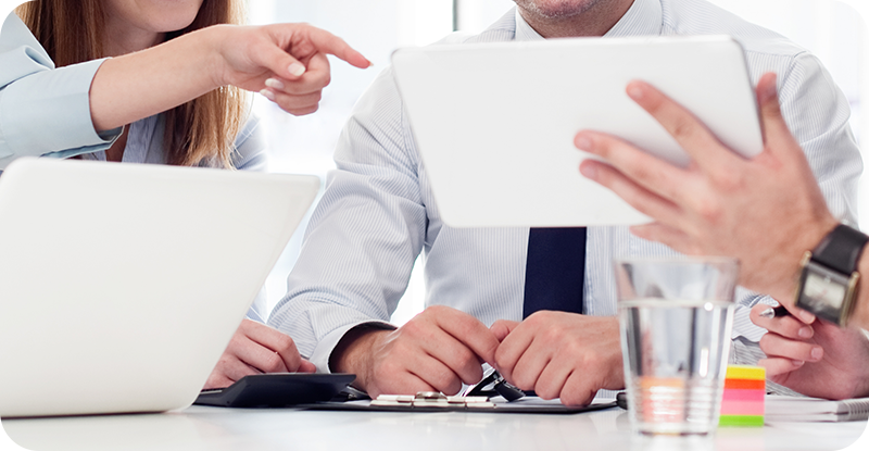 ซอฟต์แวร์องค์กร (Enterprise Software) คือโปรแกรมคอมพิวเตอร์หรือกลุ่มของแอปพลิเคชัน ที่ออกแบบมาเพื่อตอบสนอง ความต้องการเฉพาะขององค์กรธุรกิจ
